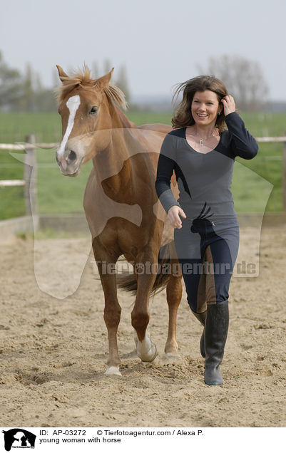 junge Frau mit Pferd / young woman with horse / AP-03272