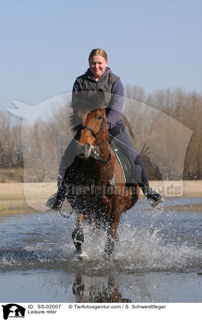 Frau reitet Pony / Leisure rider / SS-02007