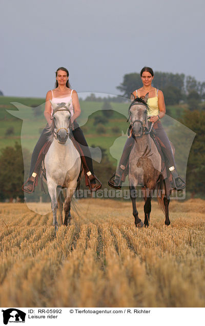 Pferd und Reiter / Leisure rider / RR-05992