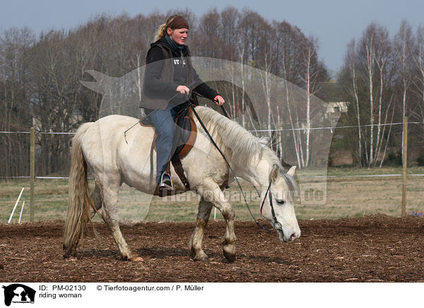riding woman / PM-02130