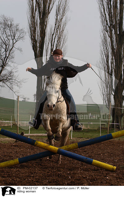 Reiterin / riding woman / PM-02137