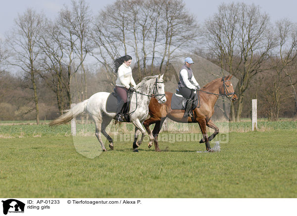 Freizeitreiten / riding girls / AP-01233