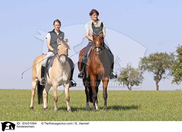 horsewoman / EH-01064