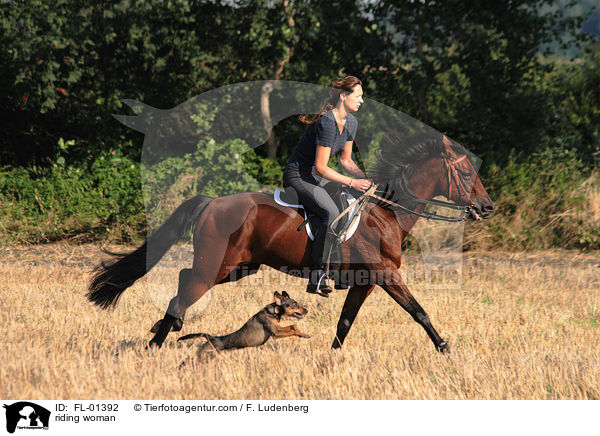 riding woman / FL-01392