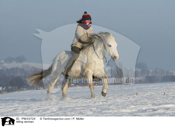 Freizeitreiten / riding woman / PM-03724
