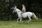 riding without saddle