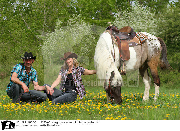 Mann und Frau mit Pintaloosa / man and woman with Pintaloosa / SS-26900