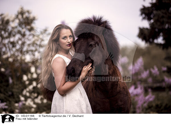 Frau mit Isl�nder / woman with Icelandic horse / VD-01166