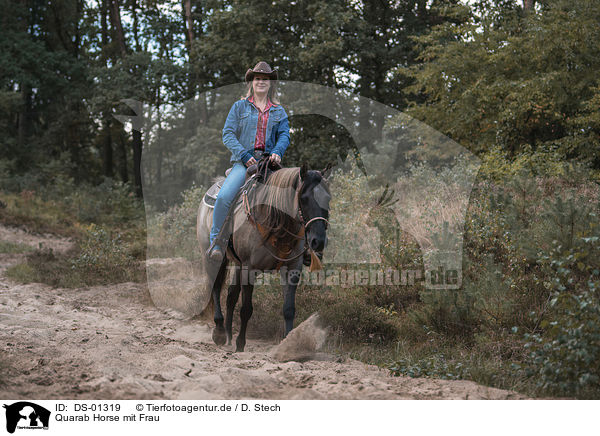 Quarab Horse mit Frau / Quarab Horse with a woman / DS-01319
